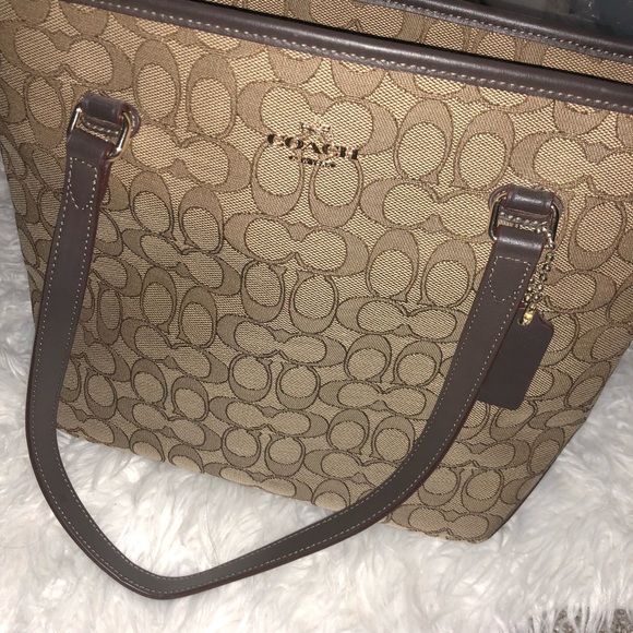 COACH handbag - Picture 4 of 5